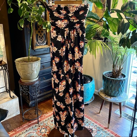 Revolve Floral Wide Leg Strapless Jumpsuit - Picture 5 of 14